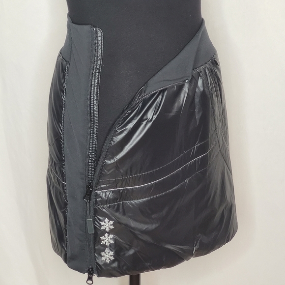 Swix Romsdal 2 Black Side Zip No Bulk Insulated Quilted Winter Skirt - Size XS - Picture 5 of 12